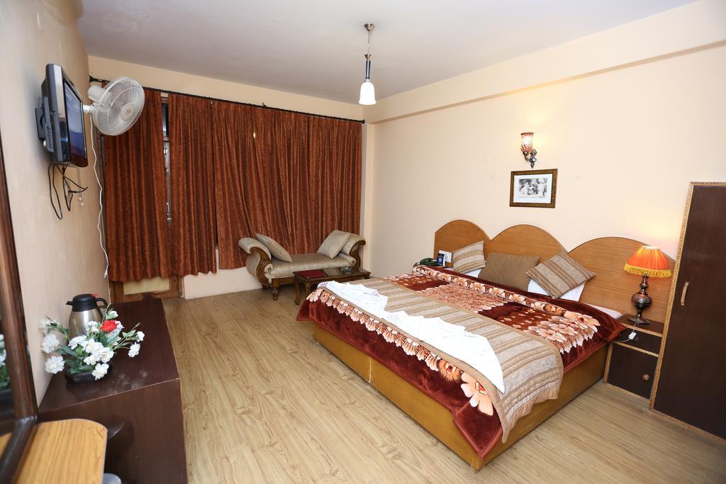 דרמסאלה Hotel Natraj Manali חדר תמונה