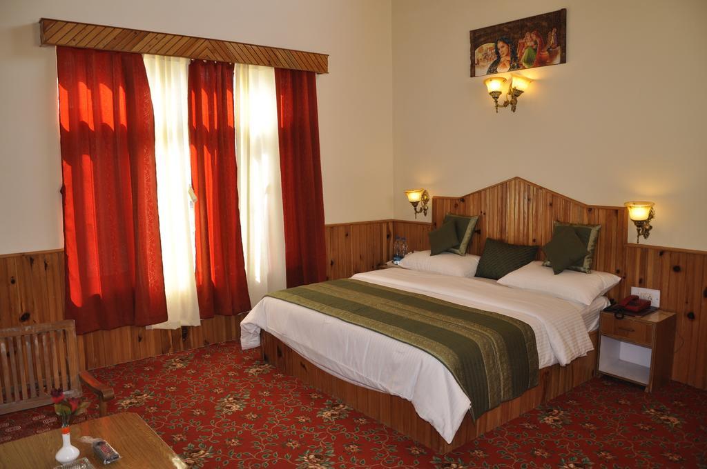 דרמסאלה Hotel Natraj Manali חדר תמונה