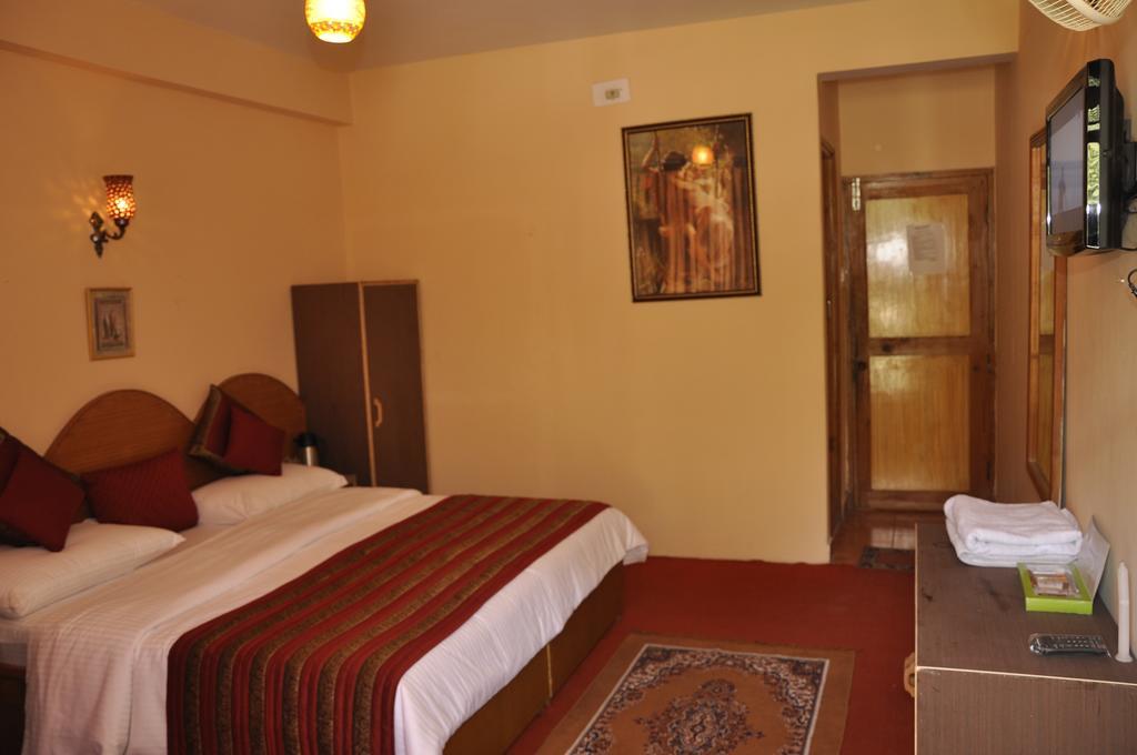 דרמסאלה Hotel Natraj Manali חדר תמונה